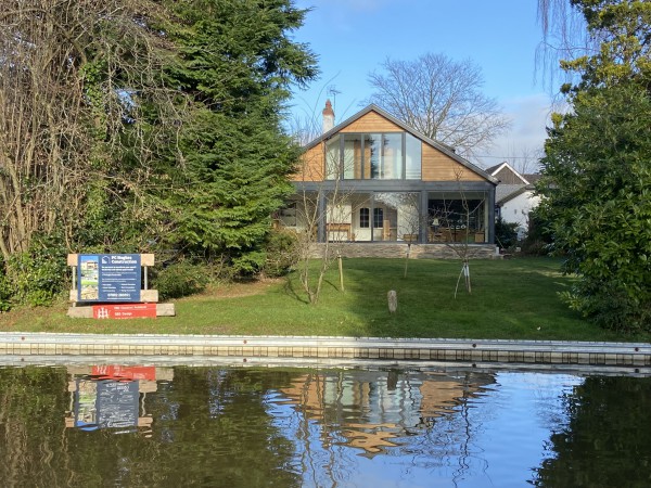 Modernised canal side living